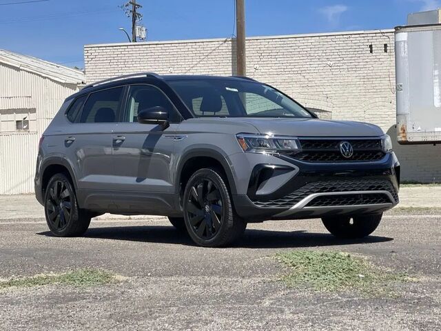 2024 Volkswagen Taos SE 4Motion