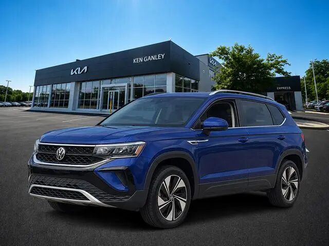 2024 Volkswagen Taos SE 4Motion