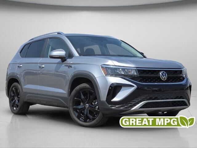 2022 Volkswagen Taos SE 4Motion