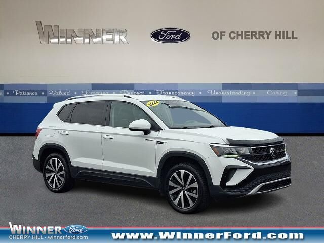 2022 Volkswagen Taos SE 4Motion