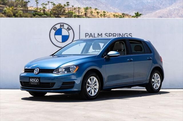 2016 Volkswagen Golf TSI S