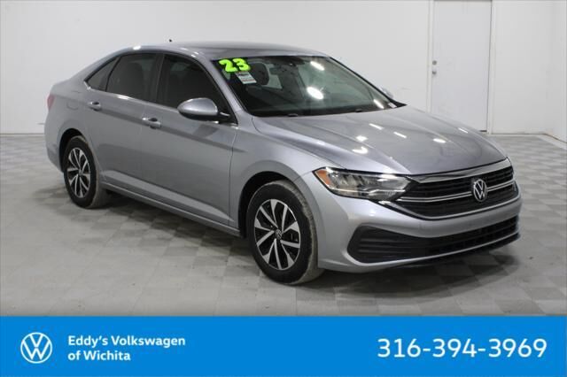 2023 Volkswagen Jetta S — photo 1 of 13