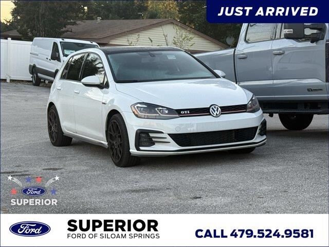 2018 Volkswagen Golf GTI S — photo 1 of 1