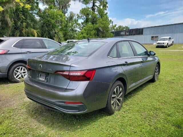 2024 Volkswagen Jetta S — photo 1 of 10