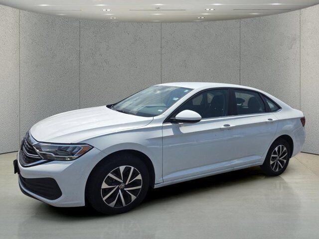 2024 Volkswagen Jetta S — photo 1 of 13