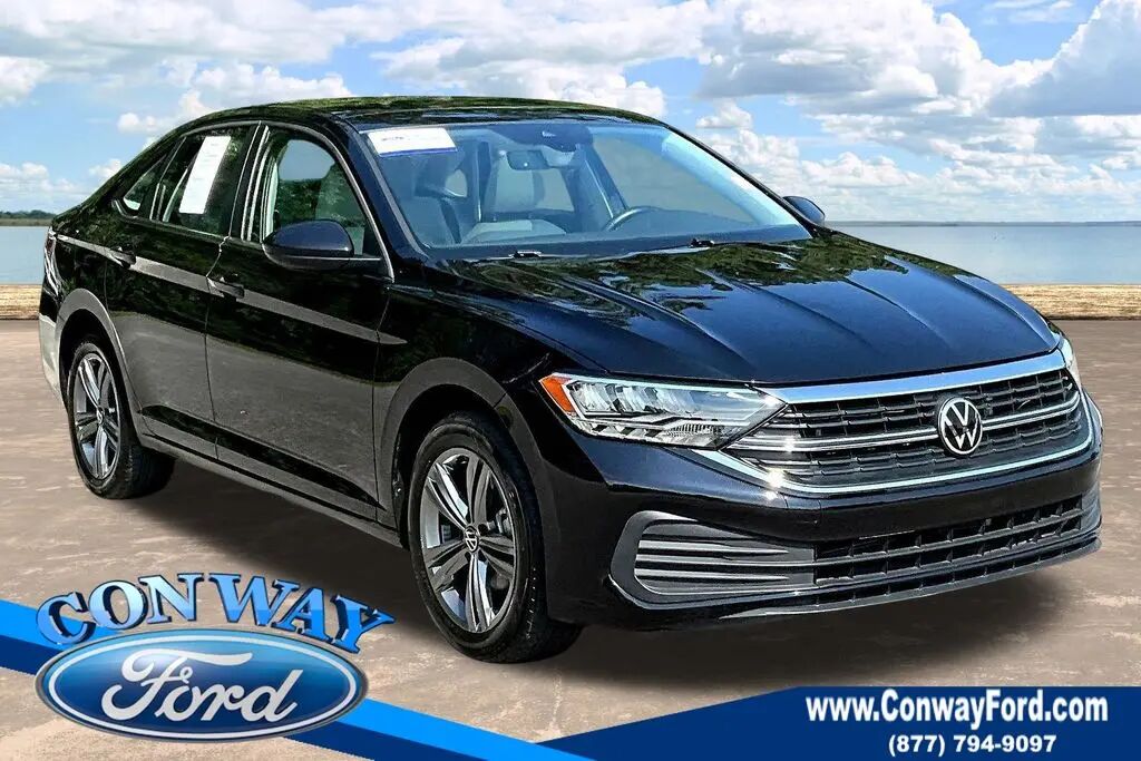 2023 Volkswagen Jetta SE — photo 1 of 12