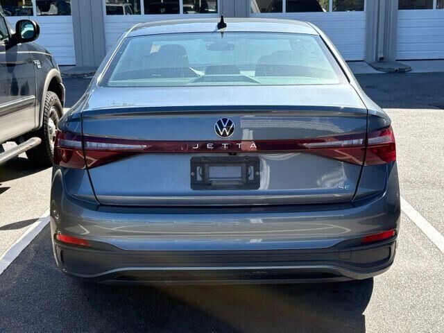 2025 Volkswagen Jetta SE