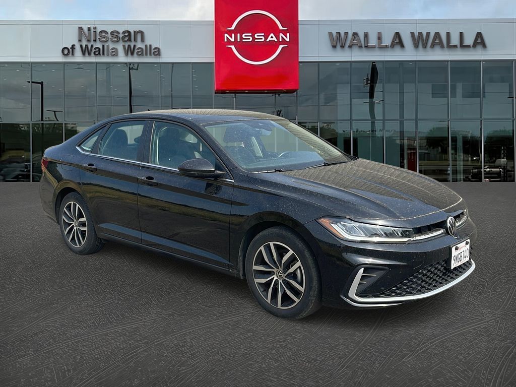 2025 Volkswagen Jetta — photo 1 of 12
