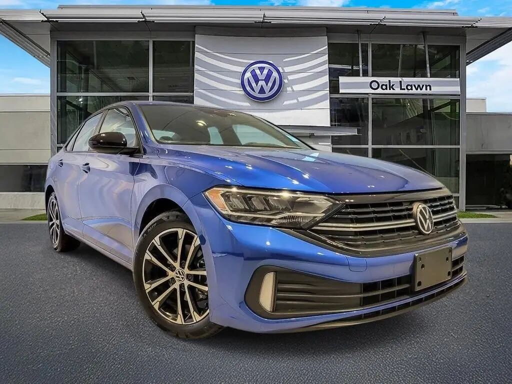 2024 Volkswagen Jetta Sport — photo 1 of 13