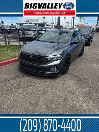 2023 Volkswagen Jetta Sport — photo 1 of 1