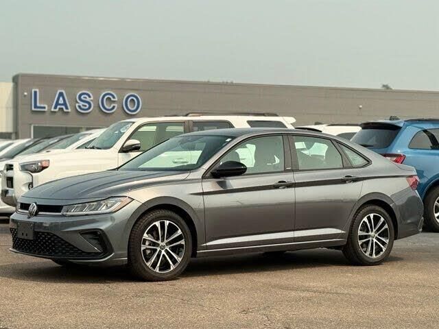 2025 Volkswagen Jetta Sport — photo 1 of 1