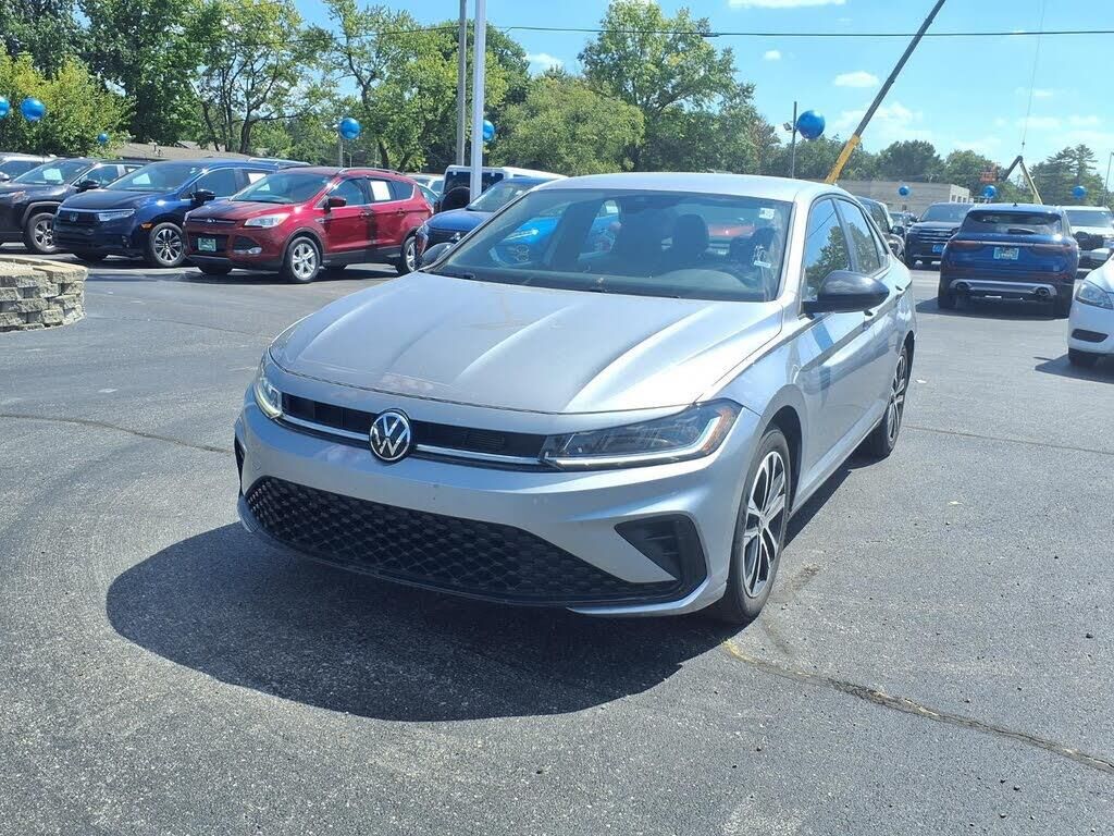 2025 Volkswagen Jetta Sport — photo 1 of 1