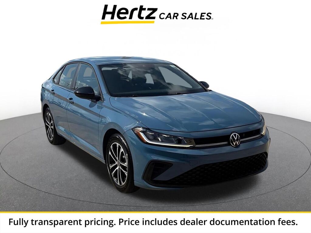 2025 Volkswagen Jetta Sport — photo 1 of 13