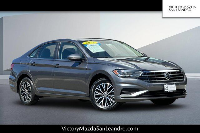 2021 Volkswagen Jetta SE — photo 1 of 12