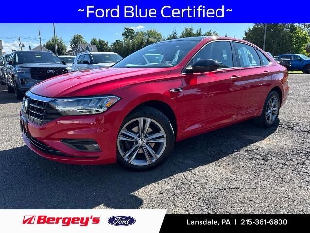 2019 Volkswagen Jetta S — photo 1 of 13