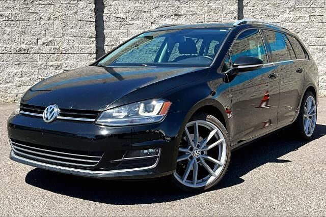 2015 Volkswagen Golf SportWagen TDI S