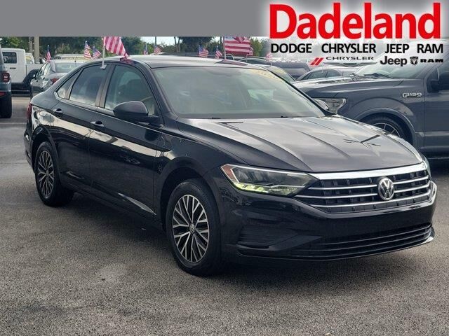 2020 Volkswagen Jetta S — photo 1 of 13