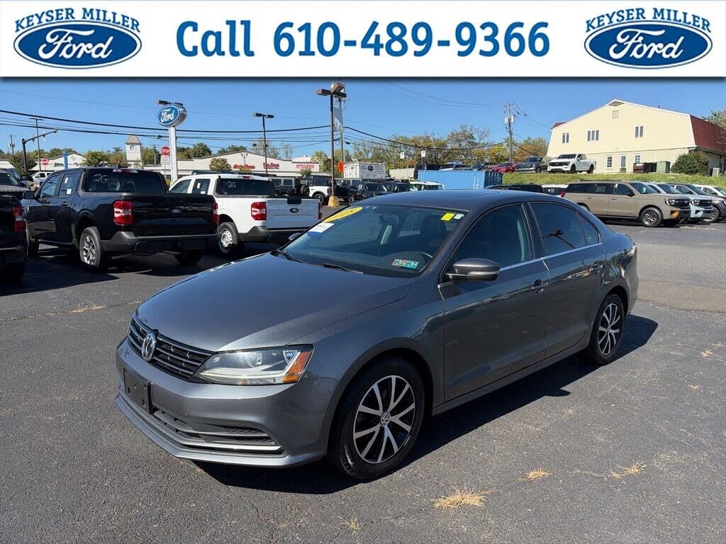 2018 Volkswagen Jetta 1.4T SE — photo 1 of 1