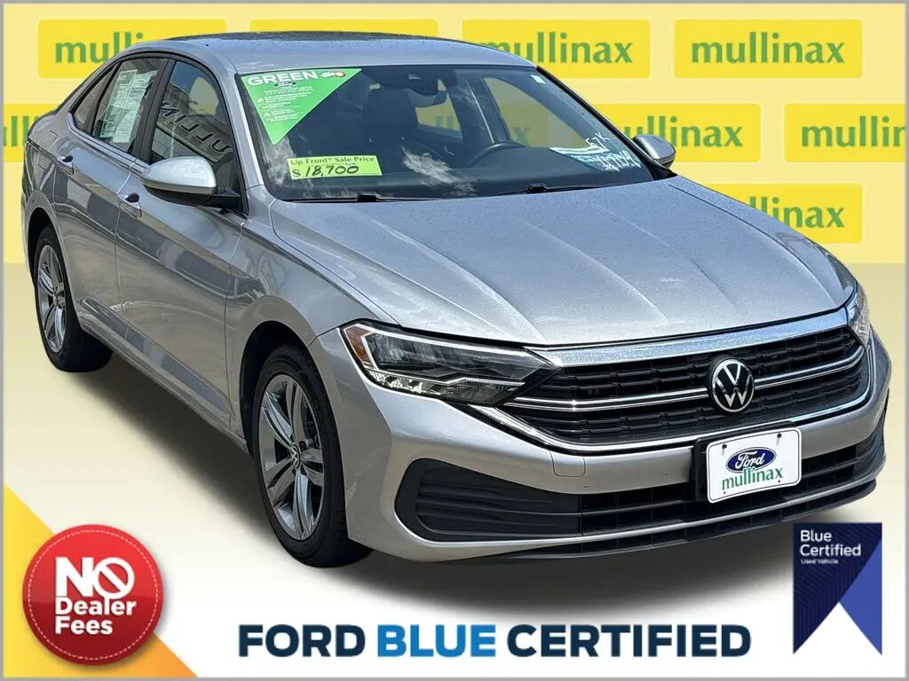 2024 Volkswagen Jetta SE — photo 1 of 12