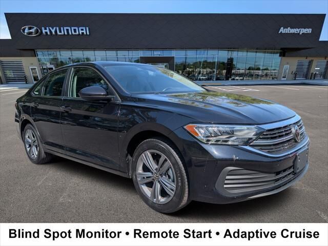 2024 Volkswagen Jetta SE — photo 1 of 13