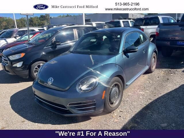 2018 Volkswagen Beetle 2.0T Coast