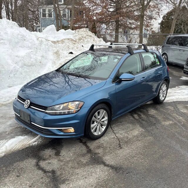 2019 Volkswagen Golf S