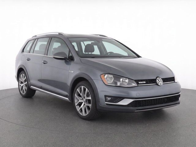 2017 Volkswagen Golf Alltrack TSI S