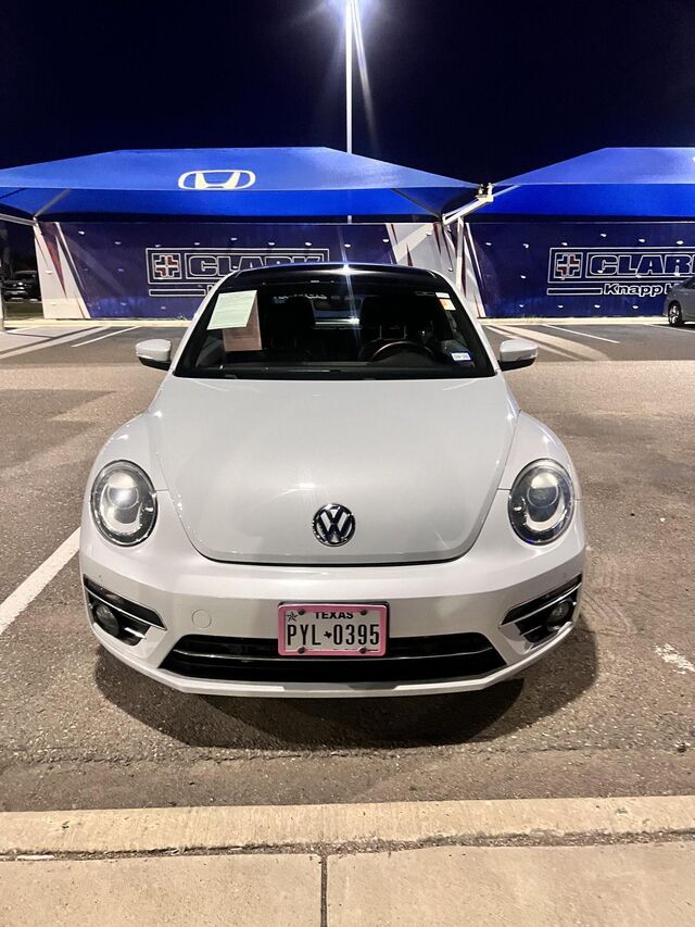 2018 Volkswagen Beetle 2.0T SE