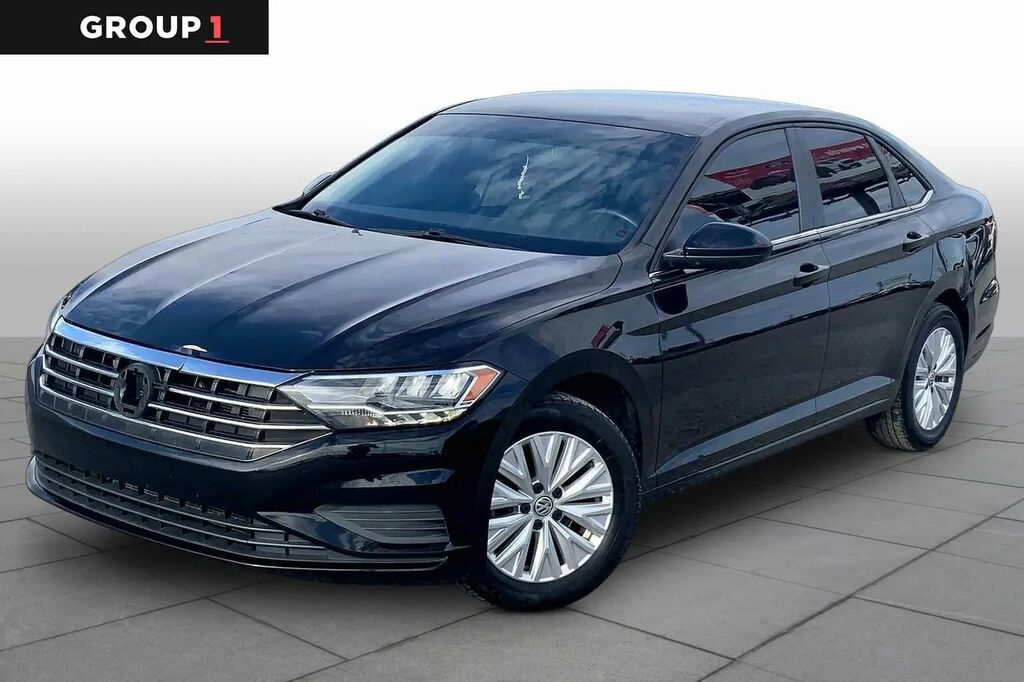 2020 Volkswagen Jetta S — photo 1 of 12