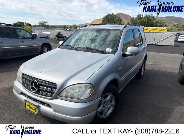2000 Mercedes-Benz M-Class ML 320