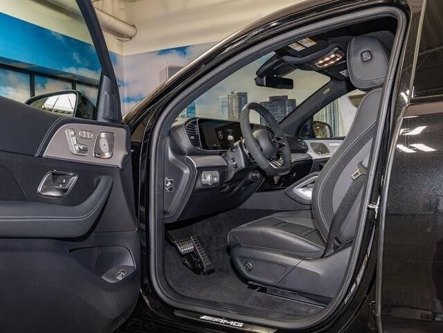 2026 Mercedes-Benz GLE AMG GLE 53 — photo 1 of 1