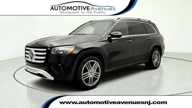 2025 Mercedes-Benz GLS GLS 450 — photo 1 of 1