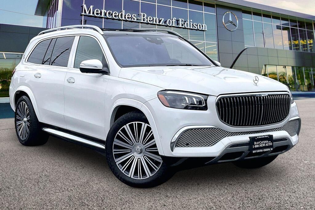 2023 Mercedes-Benz GLS Mercedes-Maybach GLS 600 4MATIC — photo 1 of 1