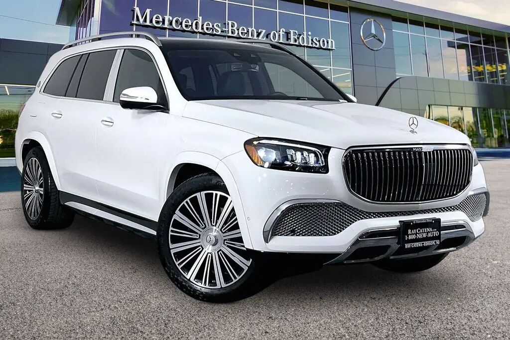 2023 Mercedes-Benz GLS Mercedes-Maybach GLS 600 4MATIC — photo 1 of 13