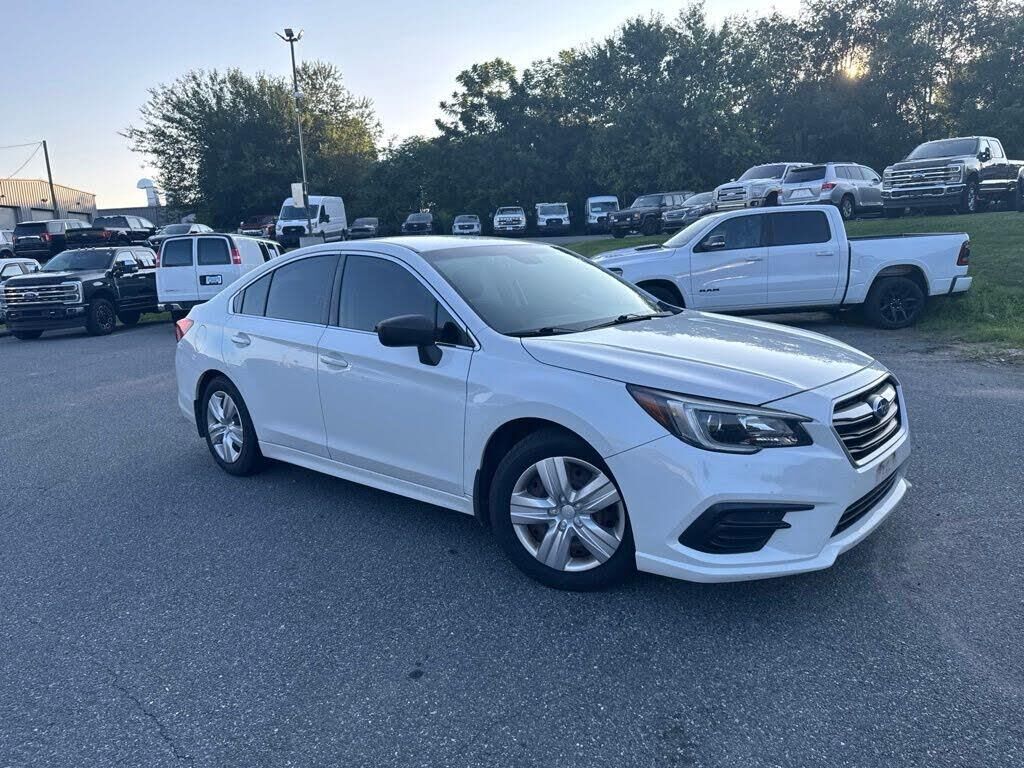 2019 Subaru Legacy 2.5i — photo 1 of 1