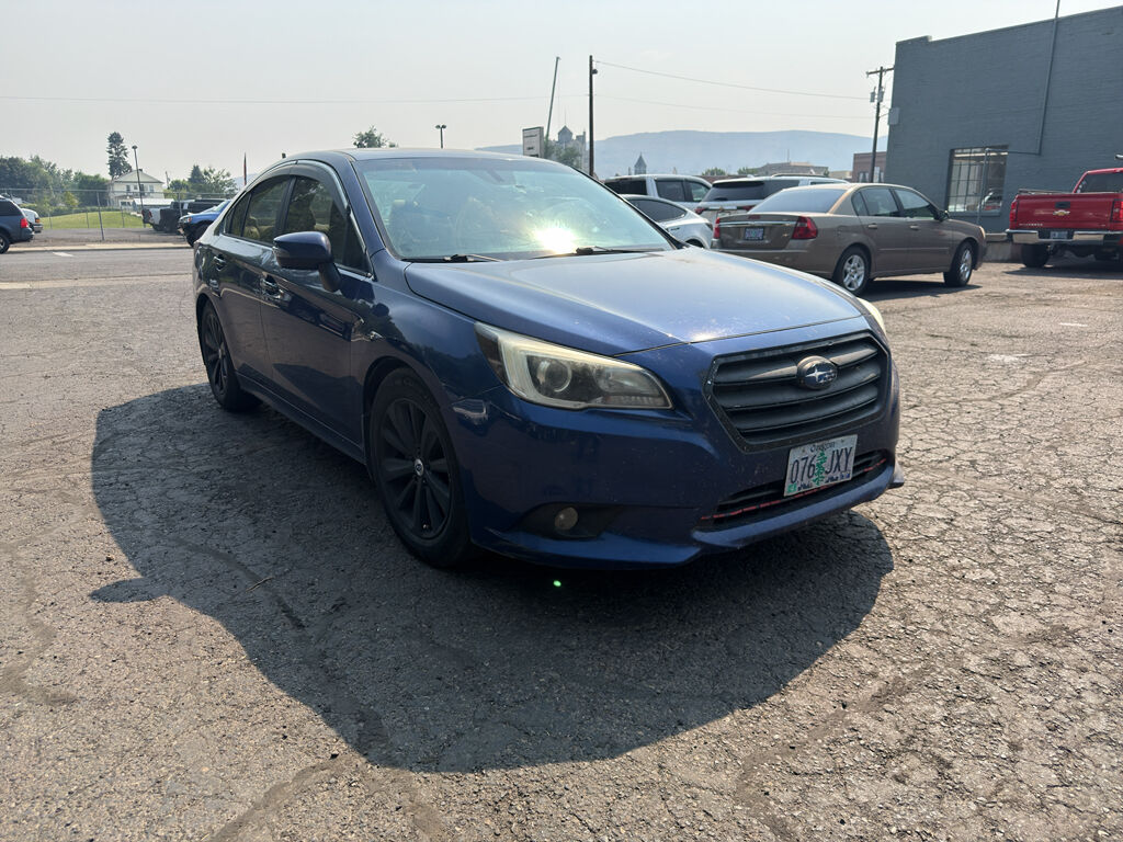 2017 Subaru Legacy — photo 1 of 4