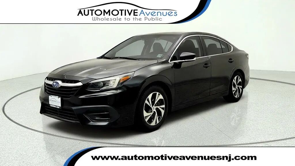 2022 Subaru Legacy Base — photo 1 of 13