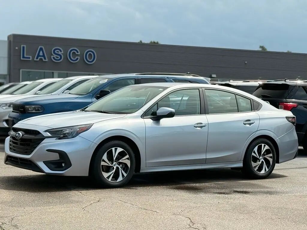 2025 Subaru Legacy Premium — photo 1 of 13