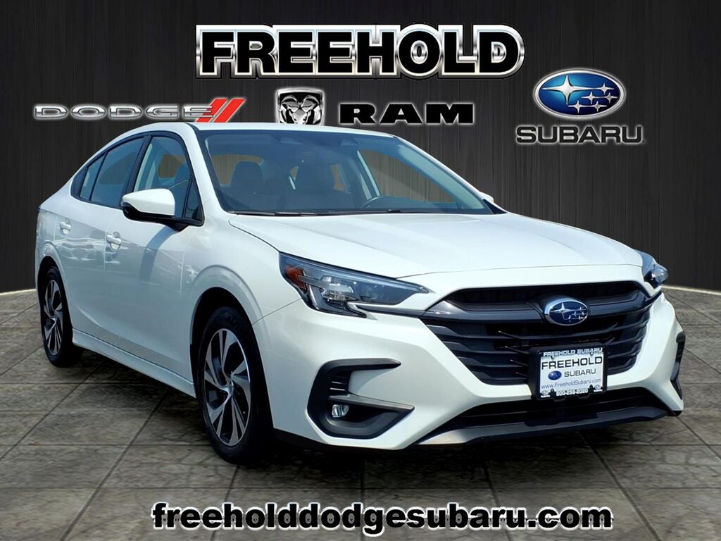 2024 Subaru Legacy Premium — photo 1 of 13
