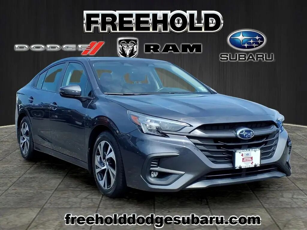2023 Subaru Legacy Premium — photo 1 of 13