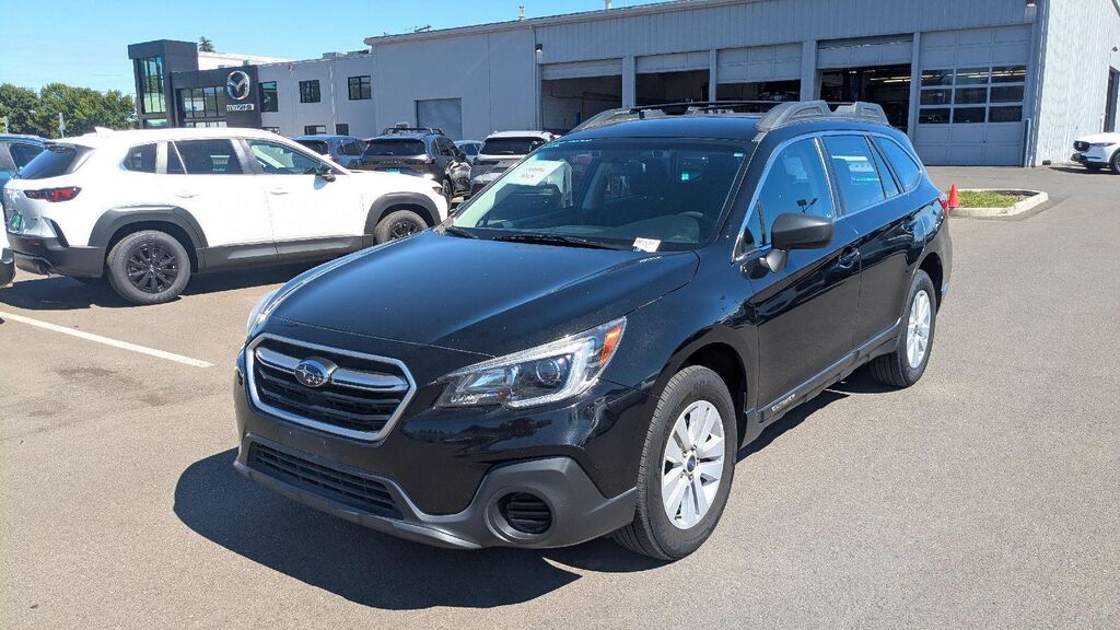 2019 Subaru Outback 2.5I — photo 1 of 1