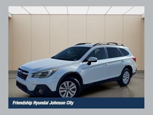 2019 Subaru Outback 2.5i Premium — photo 1 of 13
