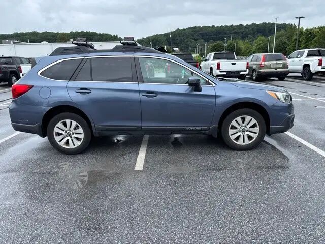 2015 Subaru Outback 2.5i Premium — photo 1 of 2