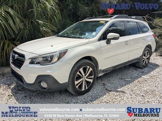 2018 Subaru Outback 3.6R Limited — photo 1 of 13