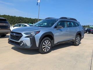 2025 Subaru Outback Base — photo 1 of 13