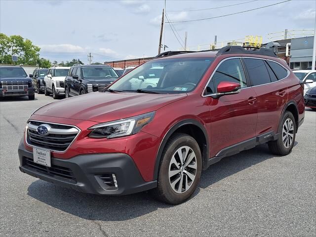2020 Subaru Outback Premium — photo 1 of 13