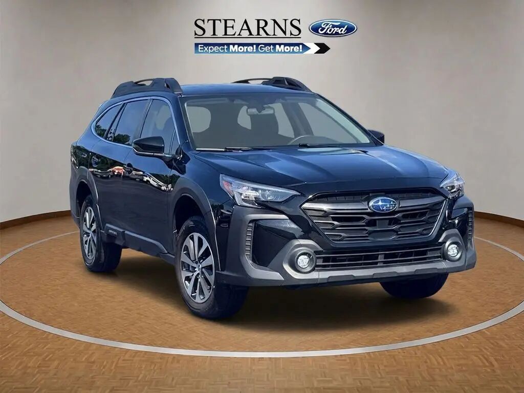 2023 Subaru Outback Premium — photo 1 of 13