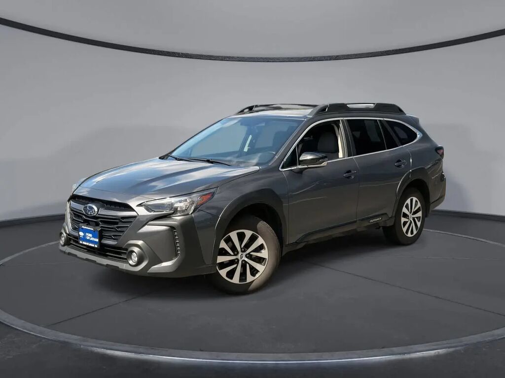 2025 Subaru Outback Premium — photo 1 of 18