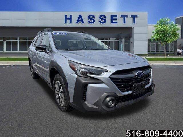 2025 Subaru Outback Premium — photo 1 of 13
