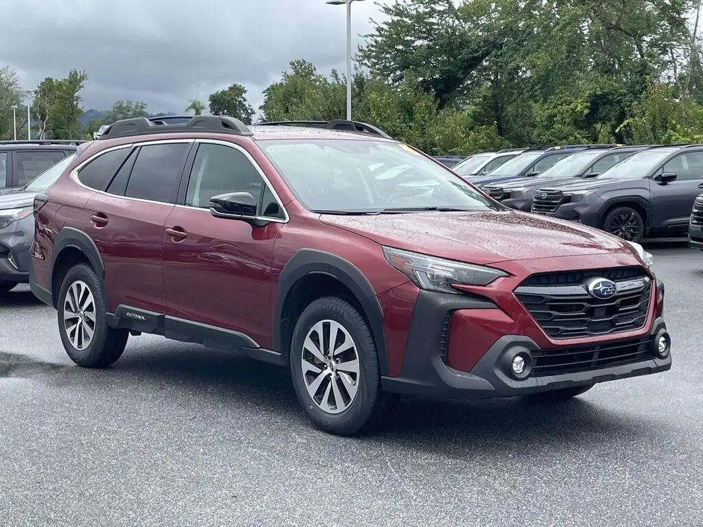 2025 Subaru Outback Premium — photo 1 of 13